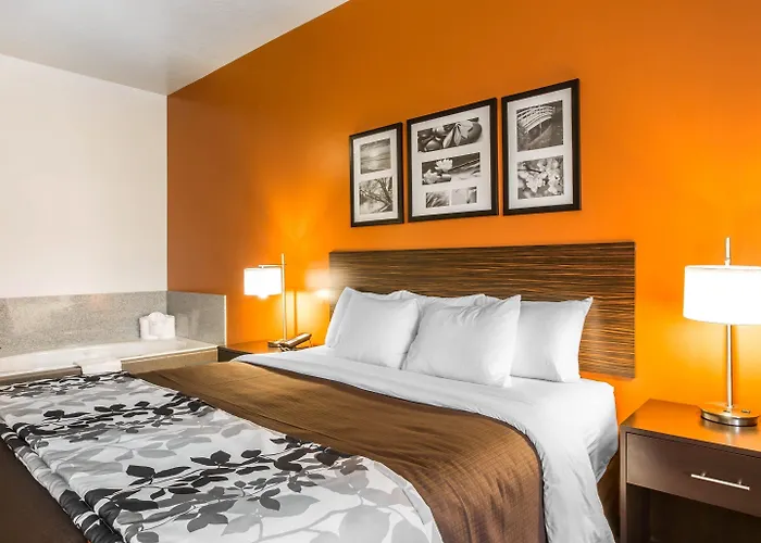 Hotel Sleep & At Powell