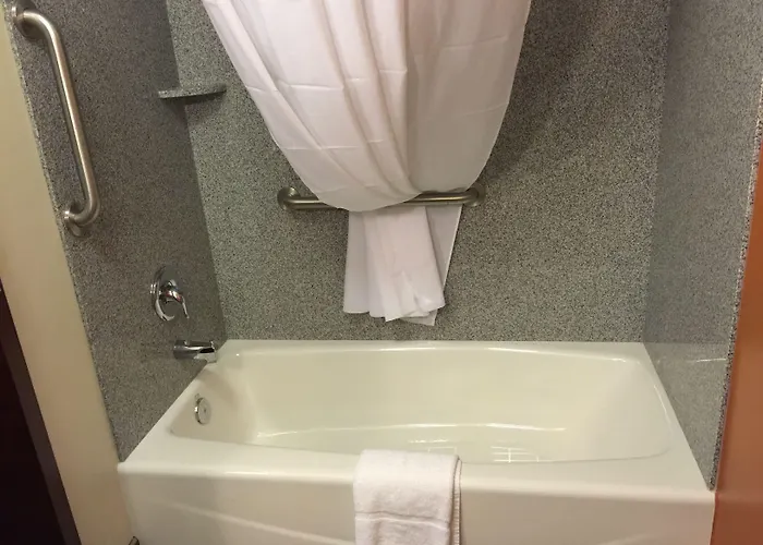 Sleep & At Powell Hotel 4*