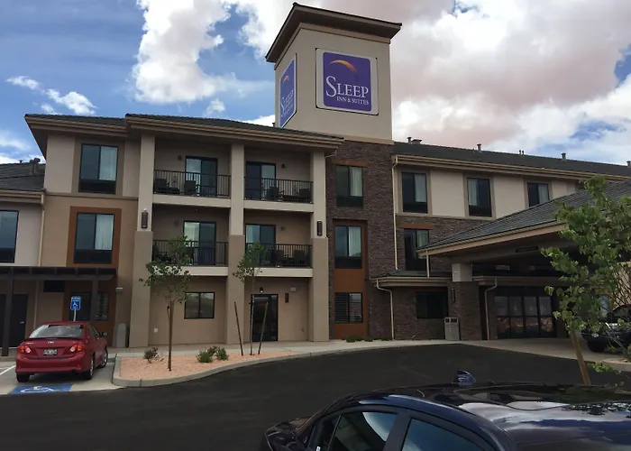 Hotel Sleep & At Powell 4*